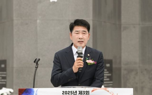 화성특례시의회, 해외파병 용사의 날 기념식 참석....참전군인의 보훈 정책 개선과 입법 활동에 주력할 것