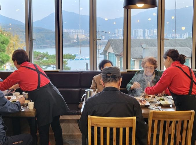 의왕시 청계동‘코다리 명가’, 어르신 식사 대접