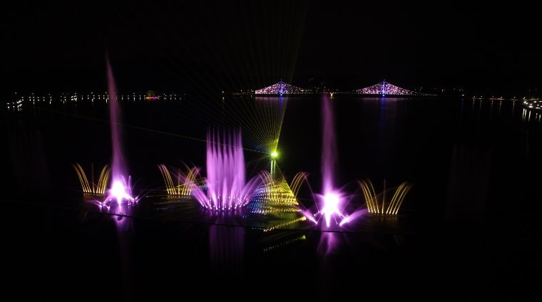 탑정호 음악분수