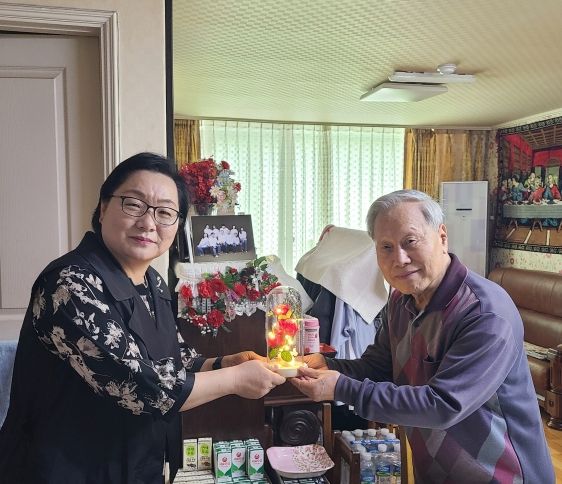 수원시 팔달구 우만2동, '40년간 지켜온 양심'의 아름다운 기부