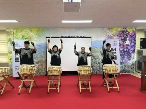 안성시 서운장애인주간보호센터 난타동아리, 서운면 정책공감토크 오프닝 공연 성황리 마쳐