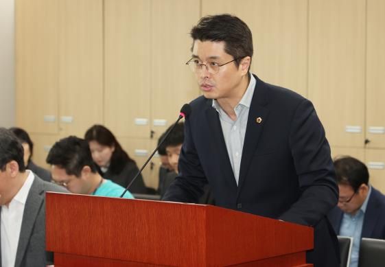 경기도의회 이재영 의원, 가사노동자 지원과 지역화폐 활성화 위한 실태조사 명문화 조례 2건 상임위 통과