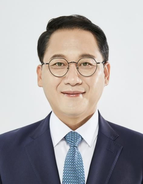 경기도의회 교육기획위원회 안광률 위원장,