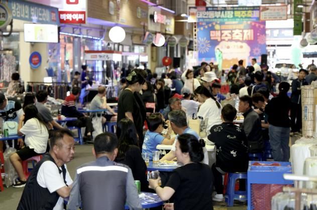 지난 7일 태안동부시장 맥주축제 모습.