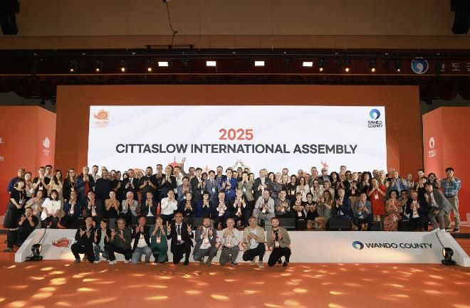 갈라디너 참석자 단체 사진