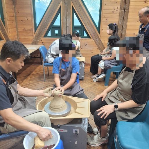 도자기공예 체험 사진