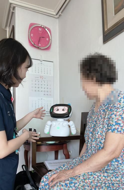 의정부시 보건소, AI로봇 활용한 어르신 건강관리사업 마무리