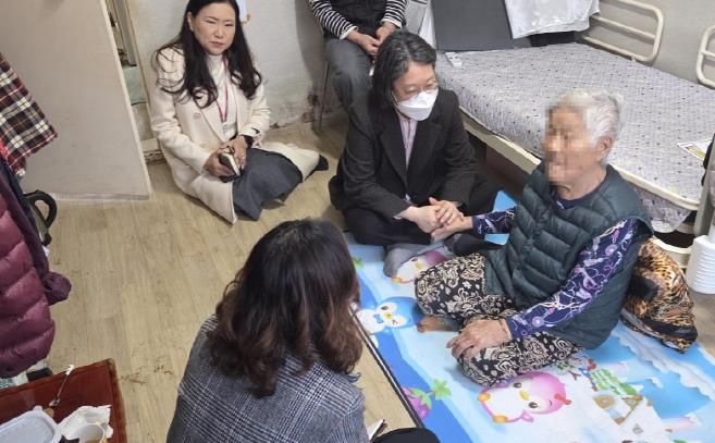 동두천시, 의료취약계층 대상 '가가호호 방문진료 닥터홈즈' 실시