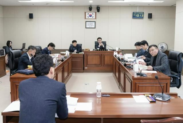 용인특례시의회 도시건설위원회, 행정사무감사 2일차-안전정책관, 재난대응담당관, 도시기획단, 주택국