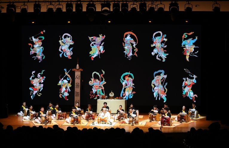 김덕수 사물놀이‘신명의 꽃-헌화가’공연 성료