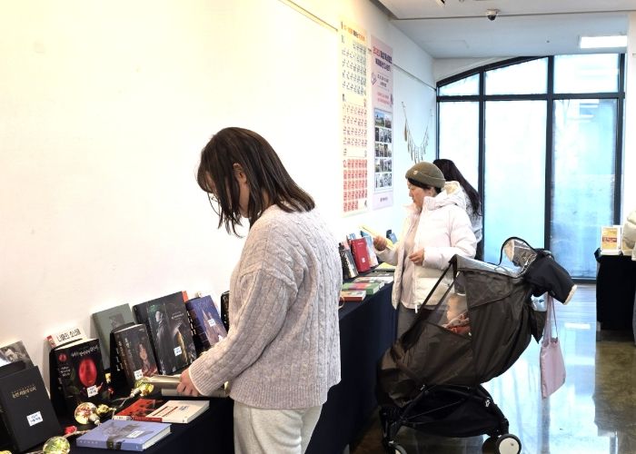 노은도서관에서 진행중인 ‘북큐레이션 다시보기’ 특별전