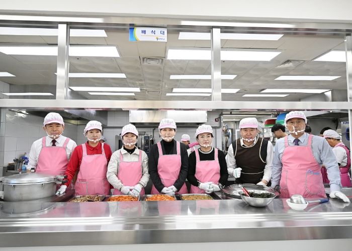 연천군의회, 2026년 새해 출발… 시무식과 나눔 봉사로 의정활동 개시