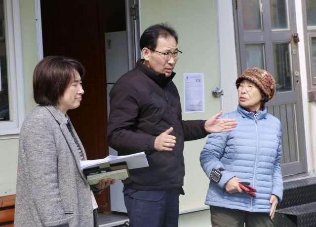 수원시 장안구청장, ‘영화동 게이트볼장 정비사업’ 현장 점검