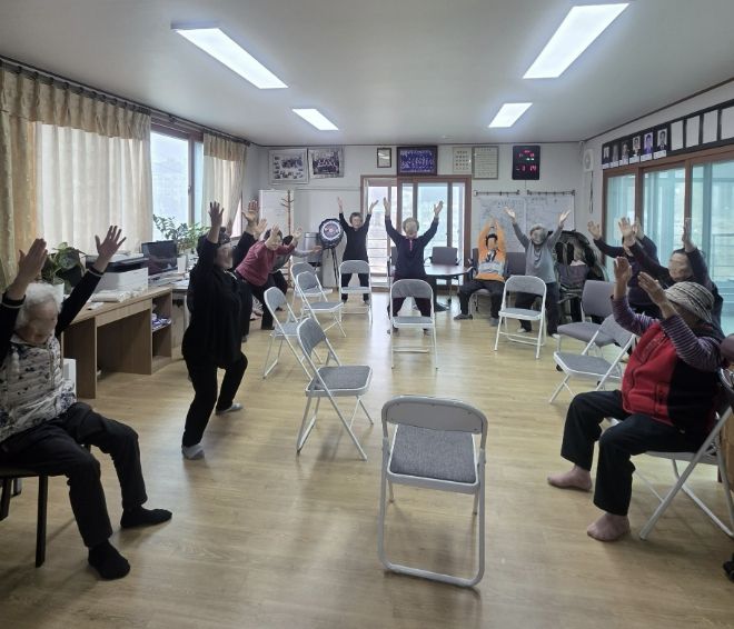 가평군, 어르신 건강 맞춤서비스 '청춘, 다시 피움' 성료